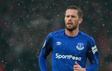 中国足彩网|美媒发布赛季控卫前五权威榜单，SGA狂揽1245分独占鳌头，布伦森、库里与东契奇竞逐辉煌