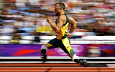 足彩网平台|笑声中体面崩塌，阿隆索更衣室失控危机